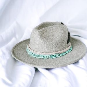 Feathered Boho Felt Hat 🤍